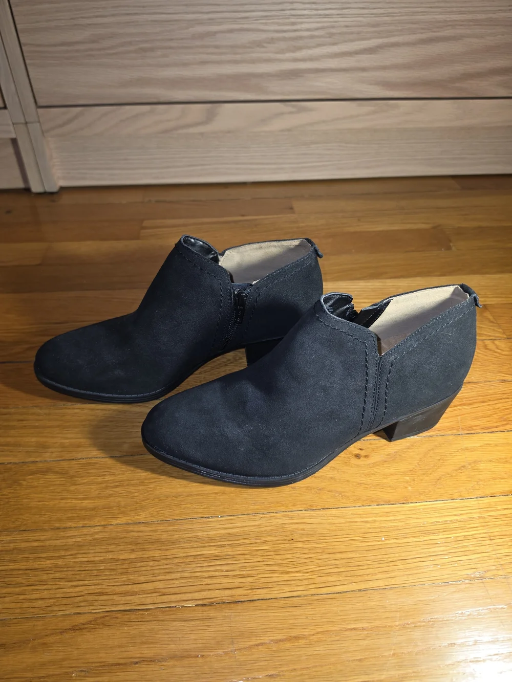 Naturalizer Zarie Black Suede Booties 7.5